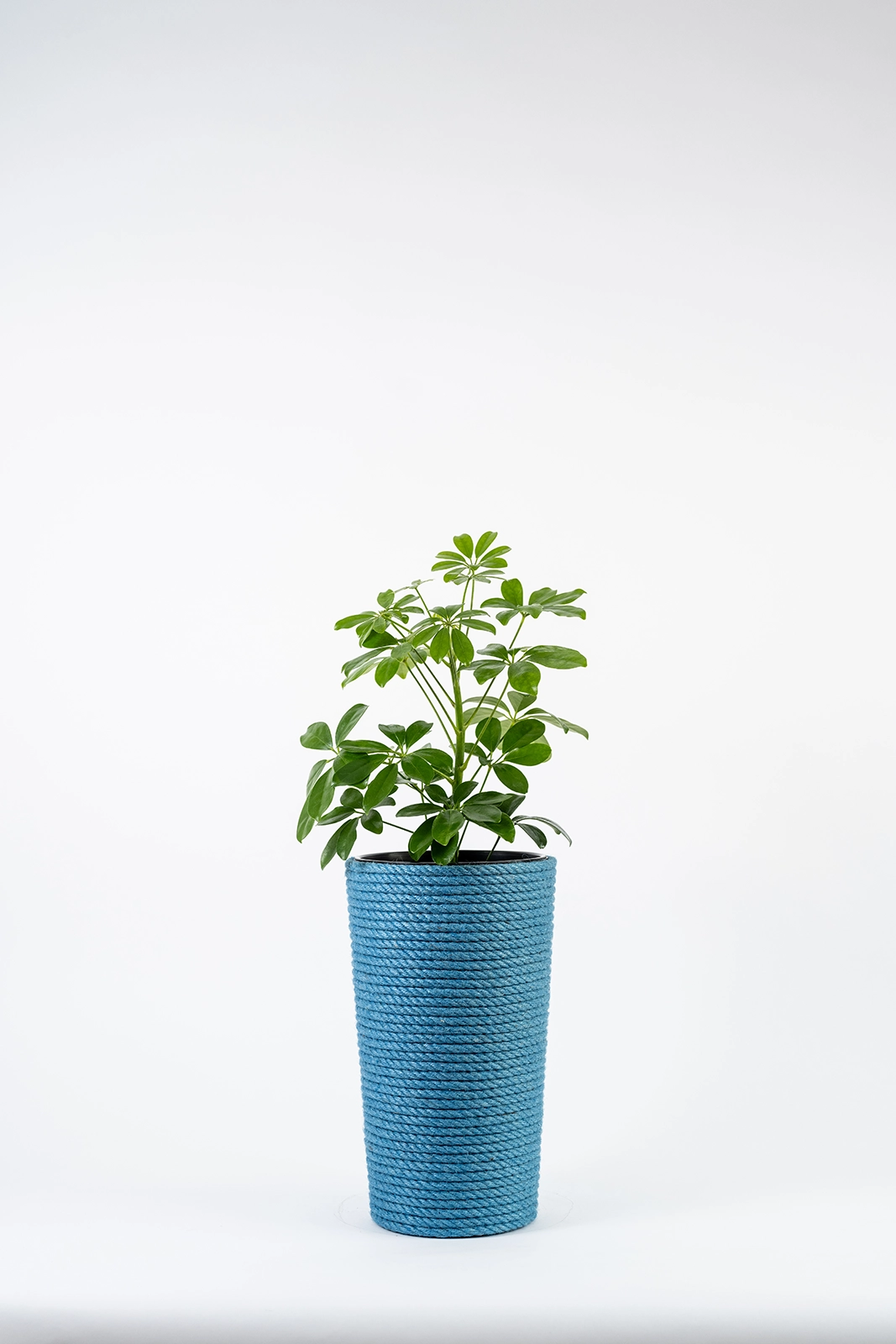Doniczka ze sznurka w kolorze niebieskim 36 cm