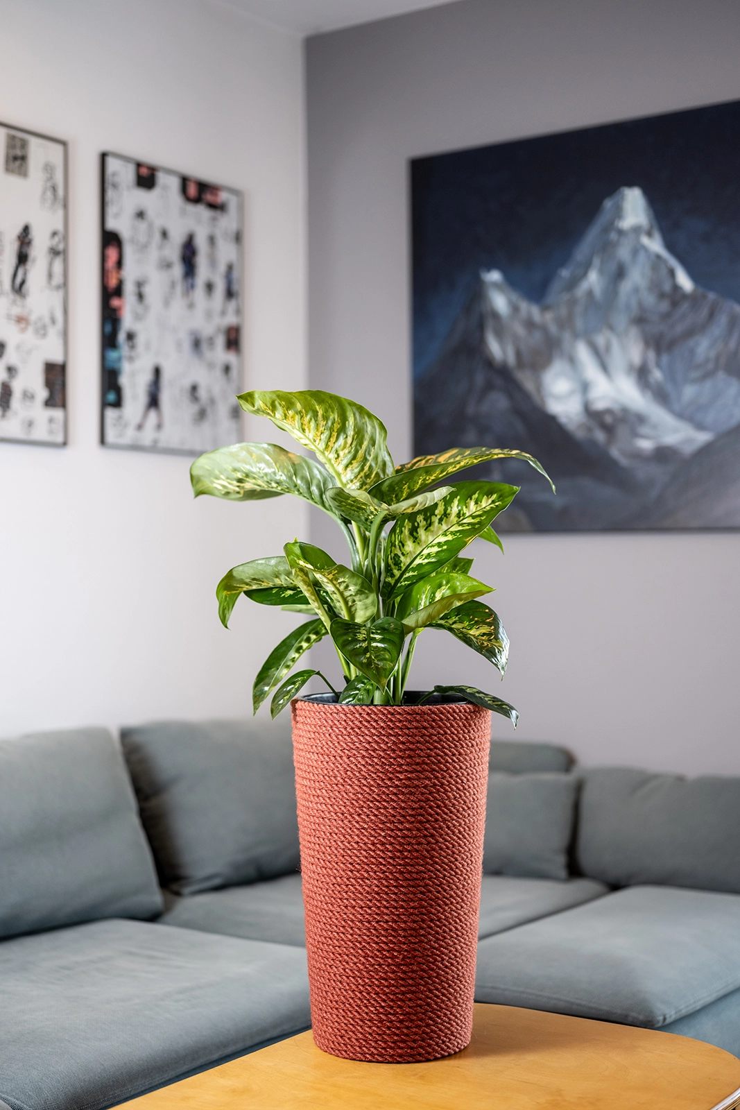Doniczka jutowa czerwona z wkładem 47 cm dodaje charakteru